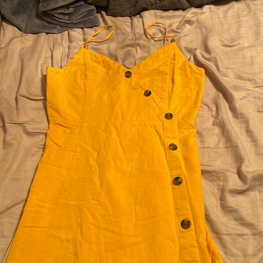 Yellow American eagle sun dress. So cute!.